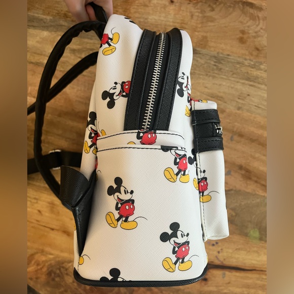 Mickey Mouse Disney Loungefly Backpack - Picture 4 of 8